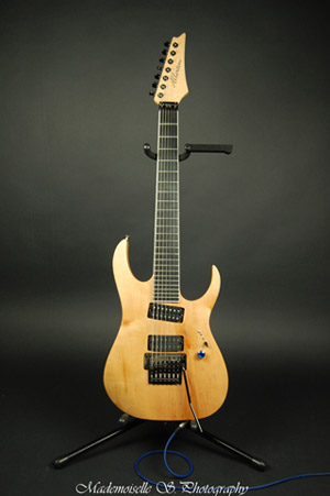 Martin-Guitars-042sig